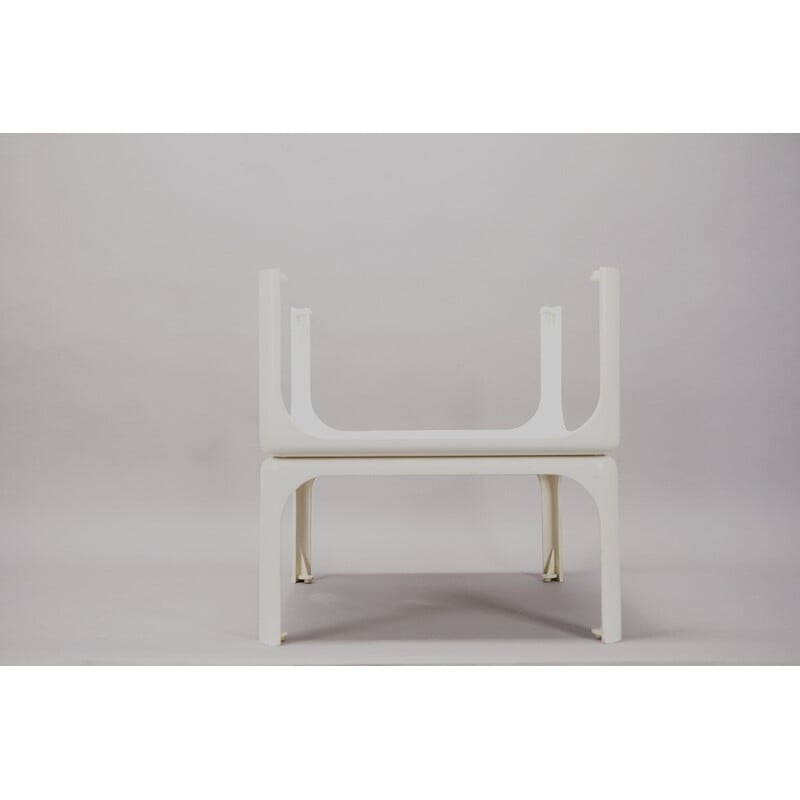 Table basse vintage en plastique blanc par Vico Magistretti pour Artemide, Italie 1970