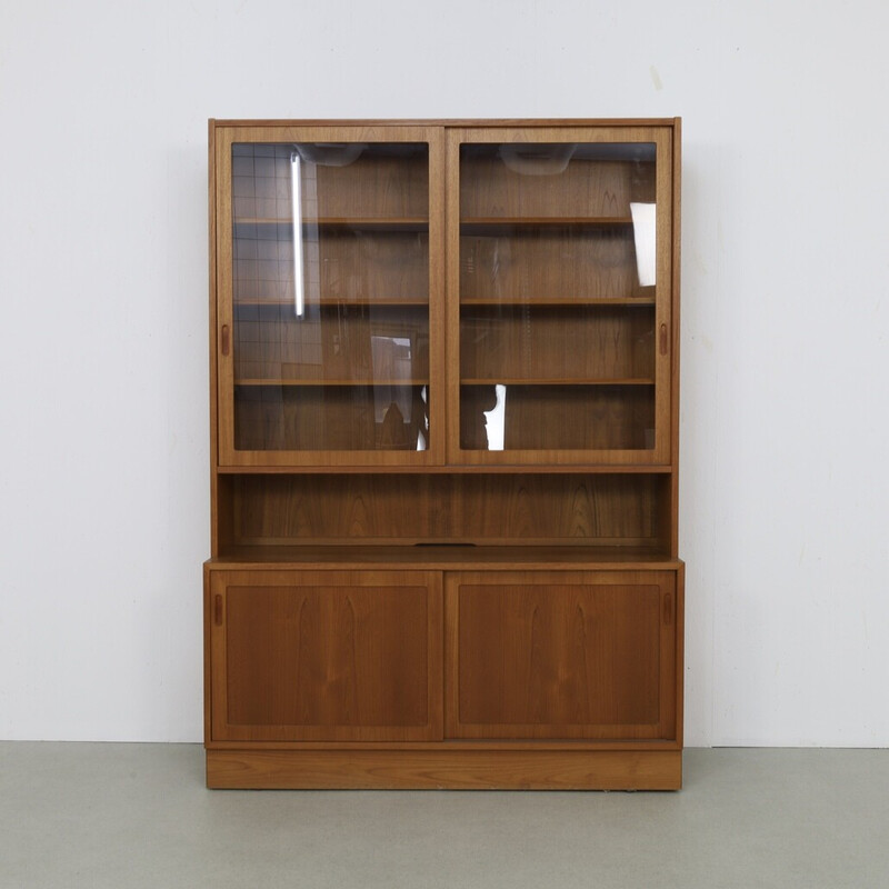 Vintage teak display cabinet by Paul Hundevad for Hundevad et Co, 1970