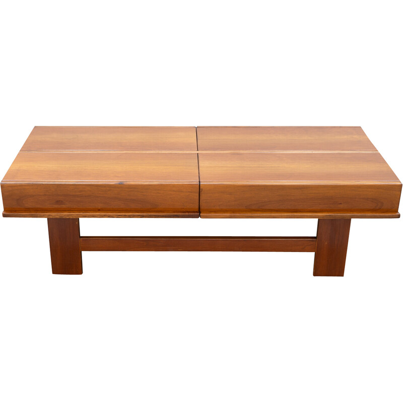 Table basse vintage en placage de noyer par Michelucci et Giovanni, 1970