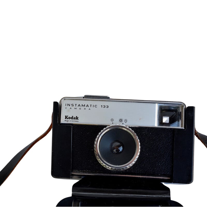 Alte analoge Kamera "Instamatic 133" mit 126er Kassetten von Alexander Gow für Kodak, 1970
