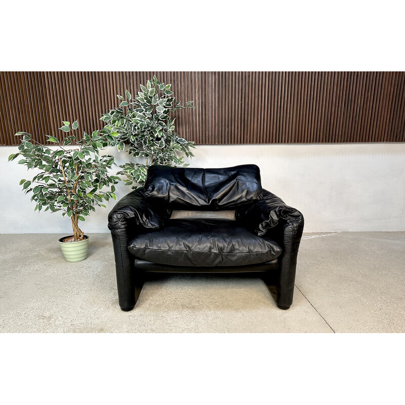Vintage Maralunga leather armchair by Vico Magistretti vor Cassina, Italy 1973
