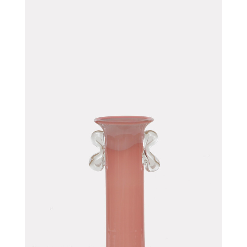 Vase d'Europe de l'Est rose en verre par Jerzy Słuczan-Orkusz - 1980