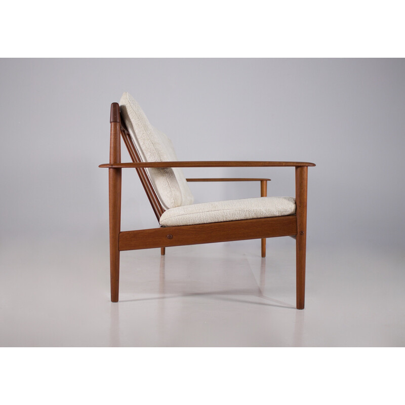 3-Sitzer-Sofa aus Teakholz von Grete Jalk für Poul Jeppesen Møbelfabrik, Dänemark 1960