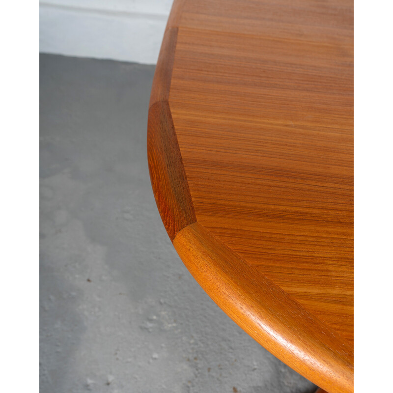 Vintage oval extendable dining table by Edvar Valentinsen, Denmark 1960