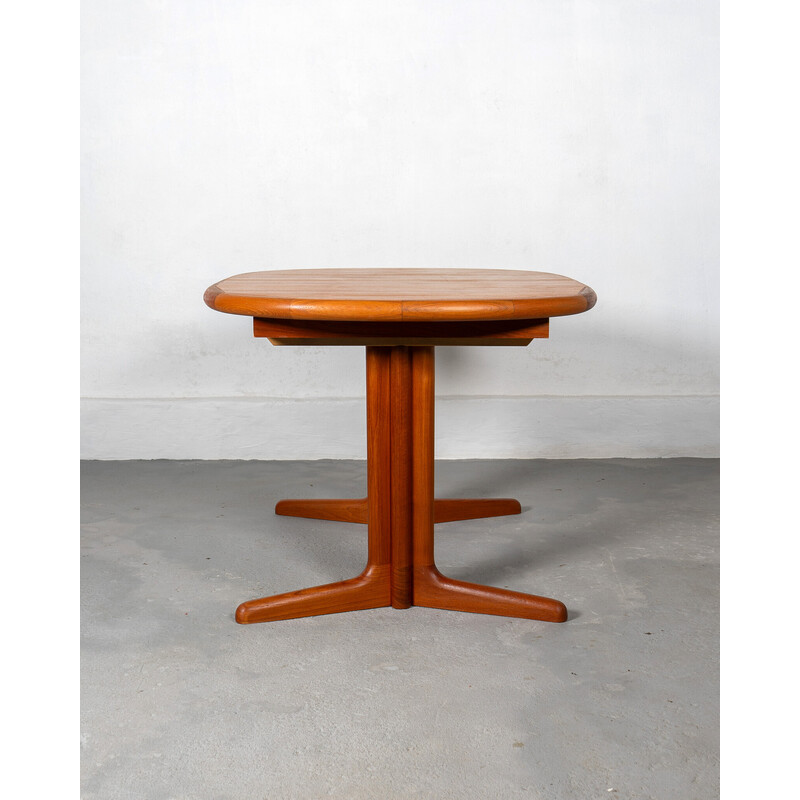 Vintage oval extendable dining table by Edvar Valentinsen, Denmark 1960