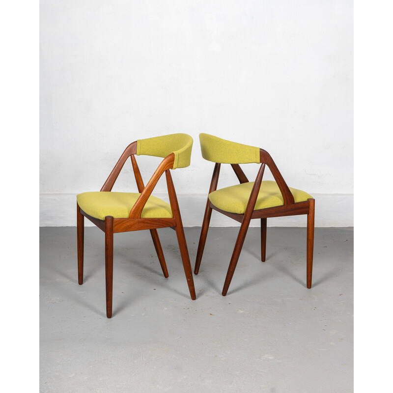 Par de cadeiras vintage modelo 31 em madeira Afrormosia de Kai Kristiansen para Schou Andersen Møbelfabrik, Dinamarca