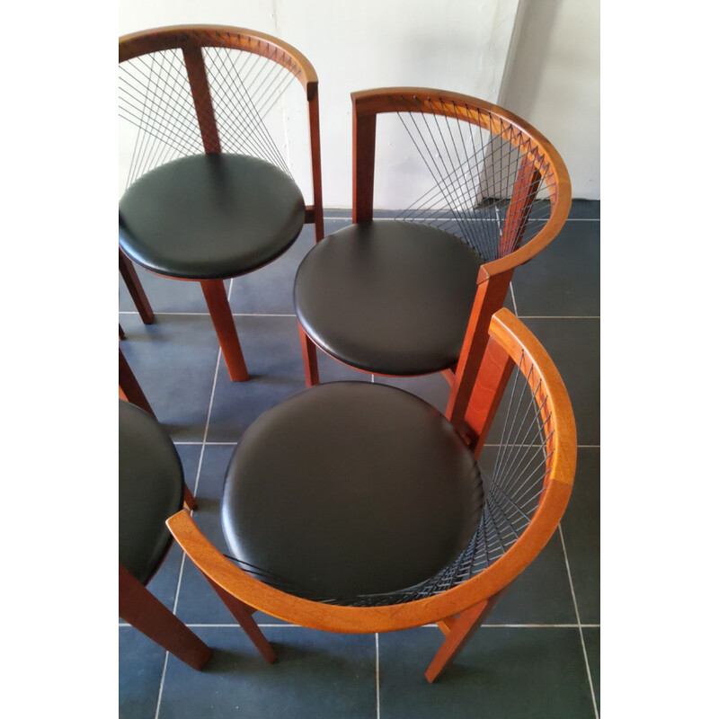 Lot de 5 chaises vintage en bois et cuir de Niels Jorgen Haugesen String pour Tranekaer, Danemark 1980