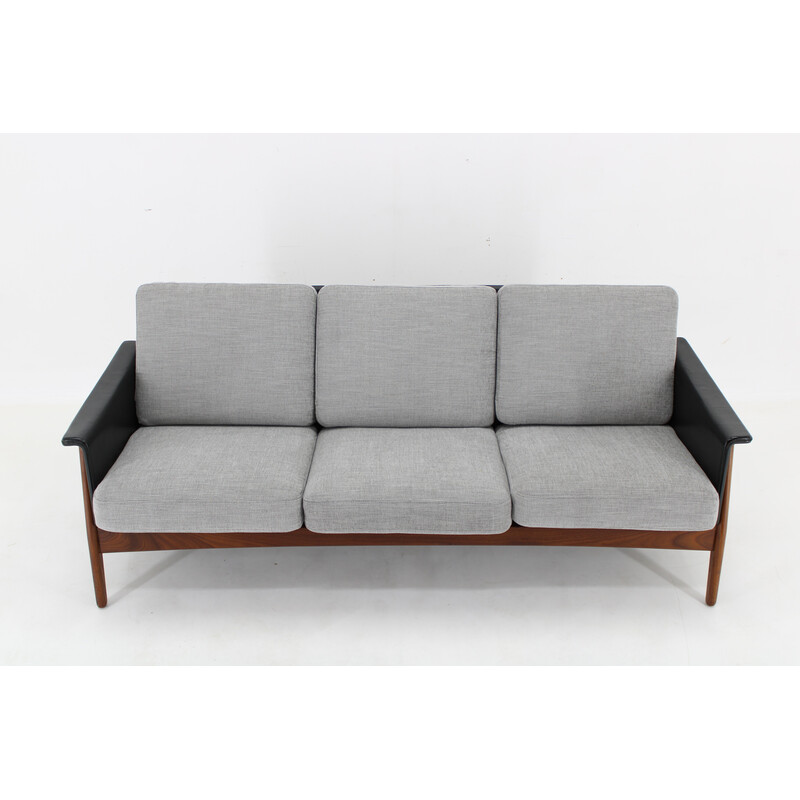 Vintage 3-Sitzer Sofa in Teak und schwarzem Kunstleder, Dänemark 1960