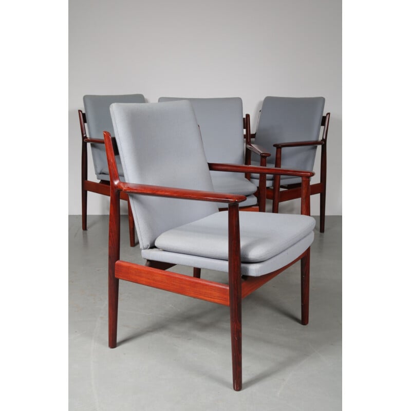 Set of 4 rosewood dining chairs - 1960s