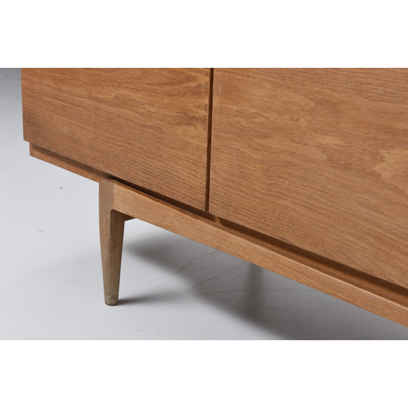 Oak sideboard by Kofod-Larsen for Faarup Møbelfabrik, Danmark - 1950s 