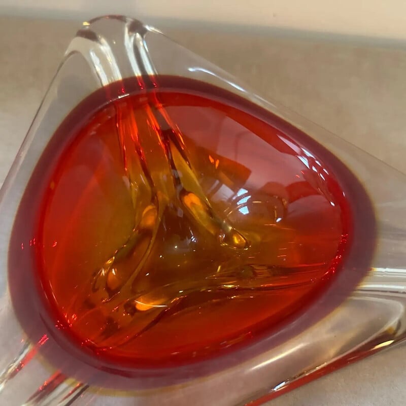 Vintage triangular ashtray in red Sommerso Murano glass for Seguso, Italy 1960