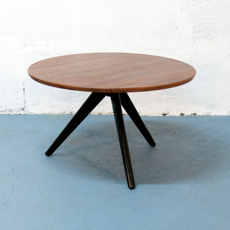 Mid-century round scandinavian tripod coffee table - 1960s