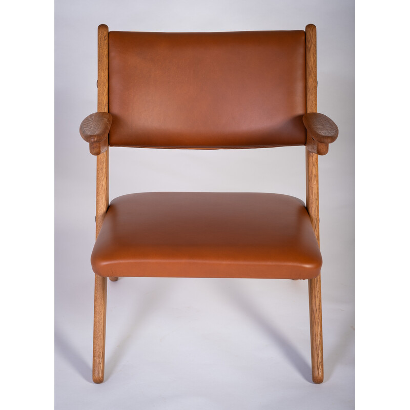 Pair of vintage armchairs in solid oak and leather by Arne Hovmand Olsen, Denmark 1970