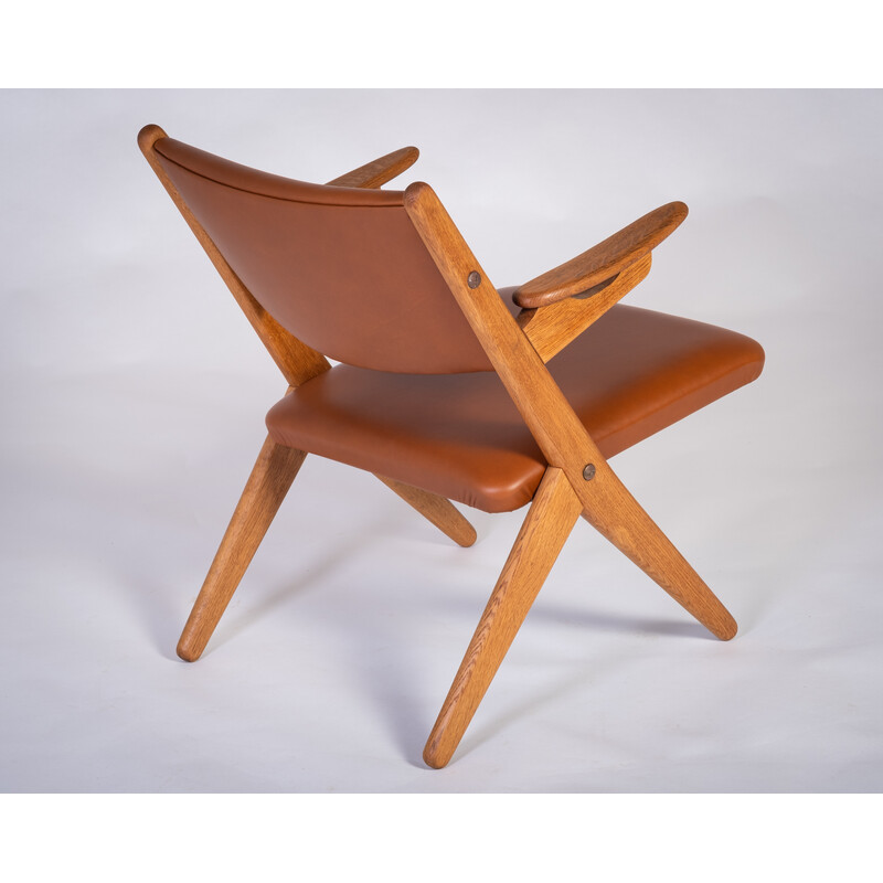 Paire de fauteuils vintage en chêne massif et cuir par Arne Hovmand Olsen, Danemark 1970