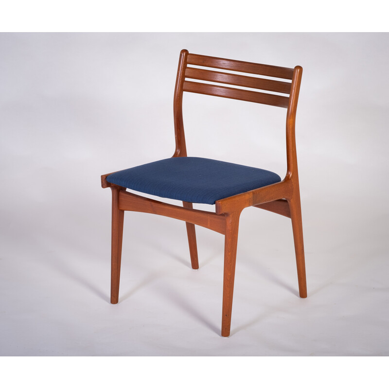 Set of 4 vintage dining chairs model UM20 in teak by Johannes Andersen for Uldum Furniture Factory, Denmark 1970