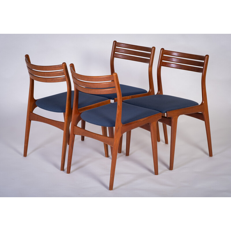 Lot de 4 chaises à repas vintage modèle UM20 en teck par Johannes Andersen pour Uldum Furniture Factory, Danemark 1970