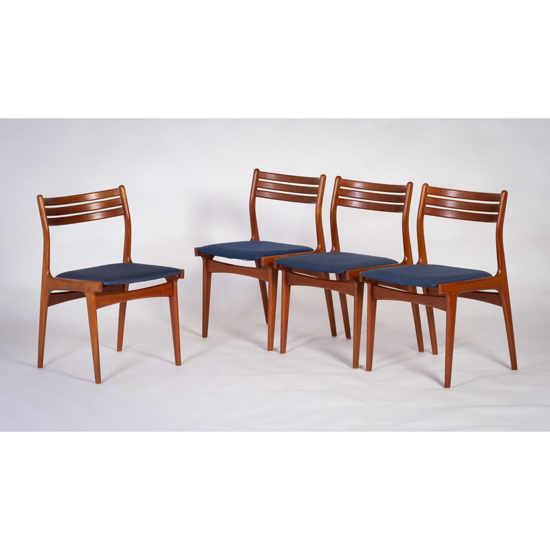 Lot de 4 chaises à repas vintage modèle UM20 en teck par Johannes Andersen pour Uldum Furniture Factory, Danemark 1970