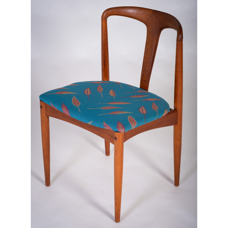 Set of 6 vintage Juliane chairs in solid teak by Johannes Andersen for Uldum Furniture, Denmark 1960