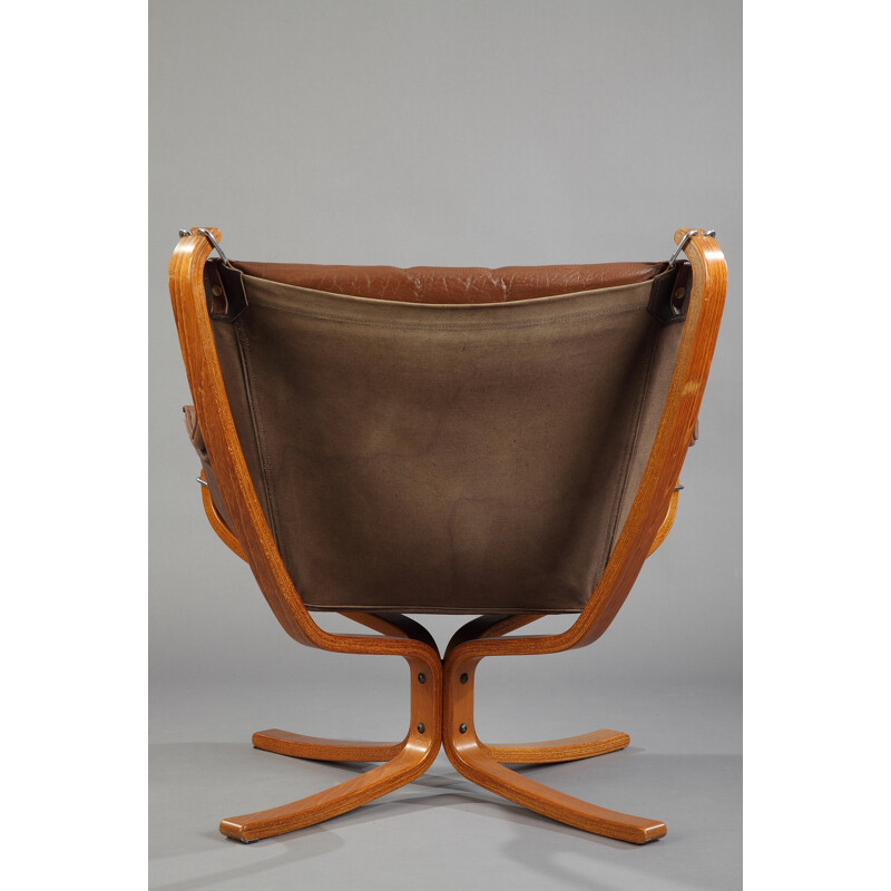 Pair of "Falcon" armchairs in brown leather by Sigurd Ressell - 1980s