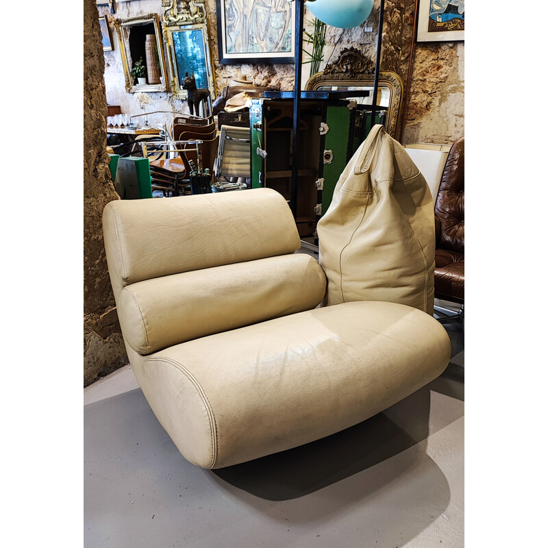 Vintage "Virgule" armchair in off-white leather with footrest for Roche Bobois