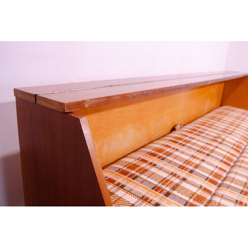 Canapé-lit vintage en bois et placage de frêne, Tchécoslovaquie 1970