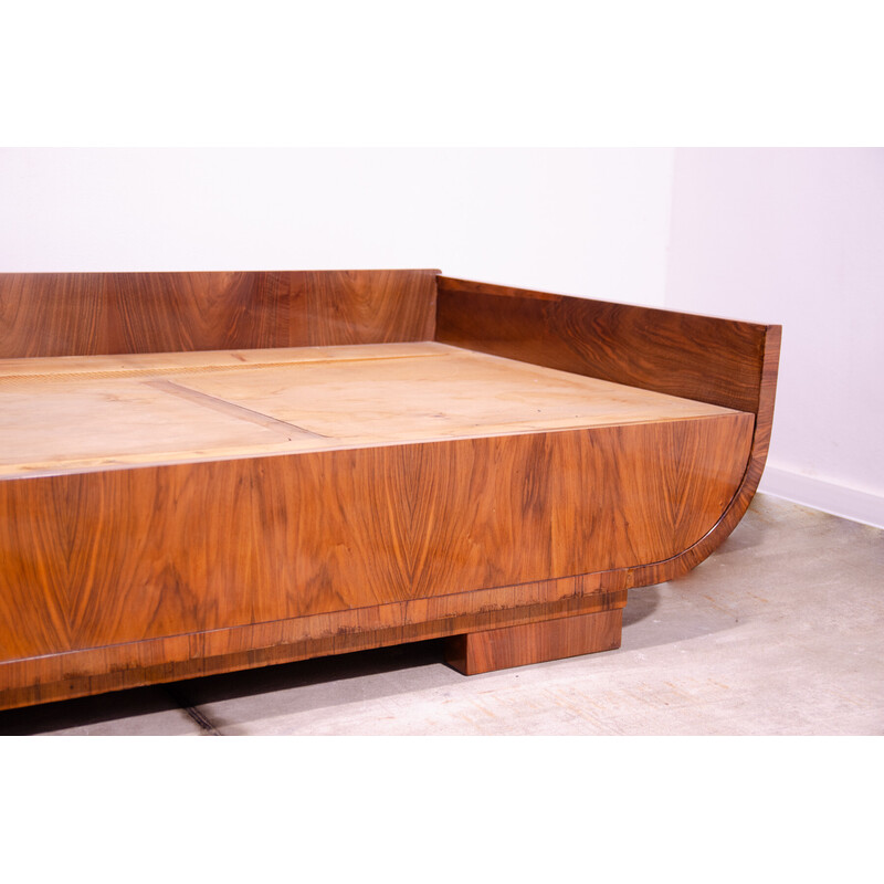 Vintage Tulipe 3-seater sofa in walnut wood for Thonet, Czechoslovakia 1930