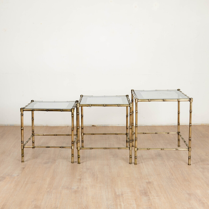 Vintage nesting tables in brass and glass, 1970