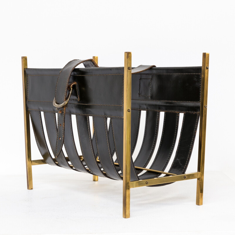 Magazine rack in copper and leather by Jacques Adnet - 1960s