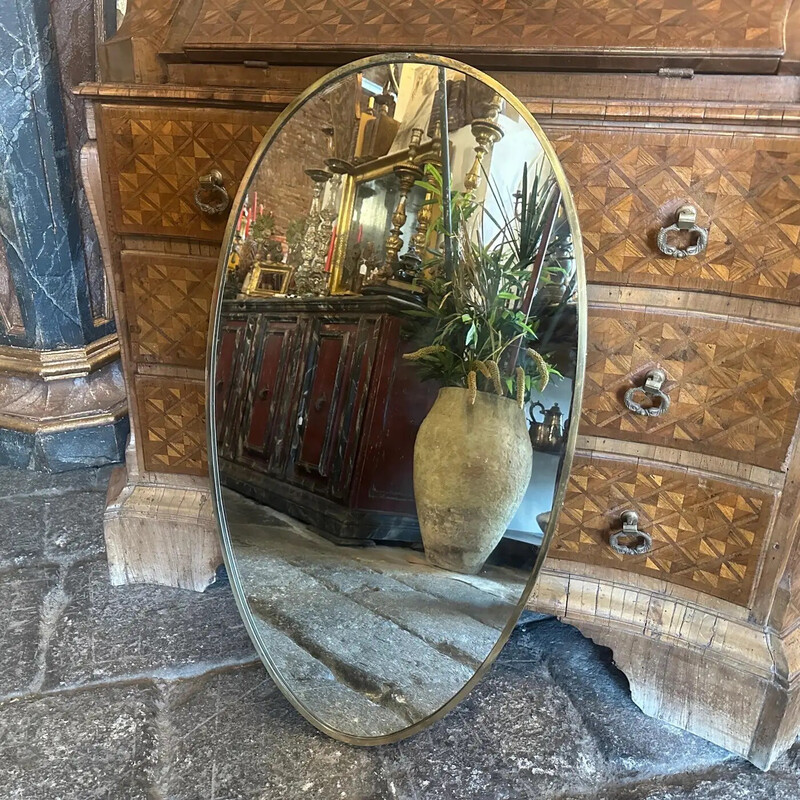Vintage oval brass wall mirror, Italy 1950