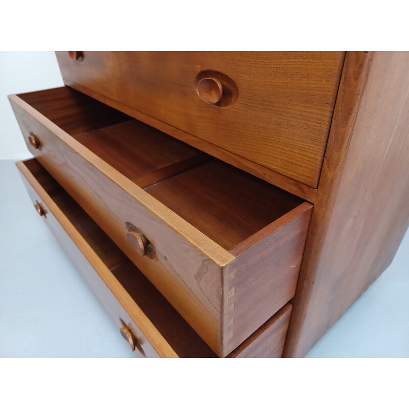 Vintage model 483 chest of drawers in blond elm with 3 drawers by Lucian Ercolani for Ercol, England 1960