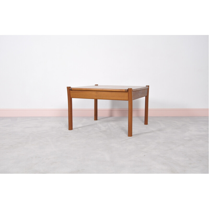 Vintage danish teak coffee table with rounded edges - 1960s