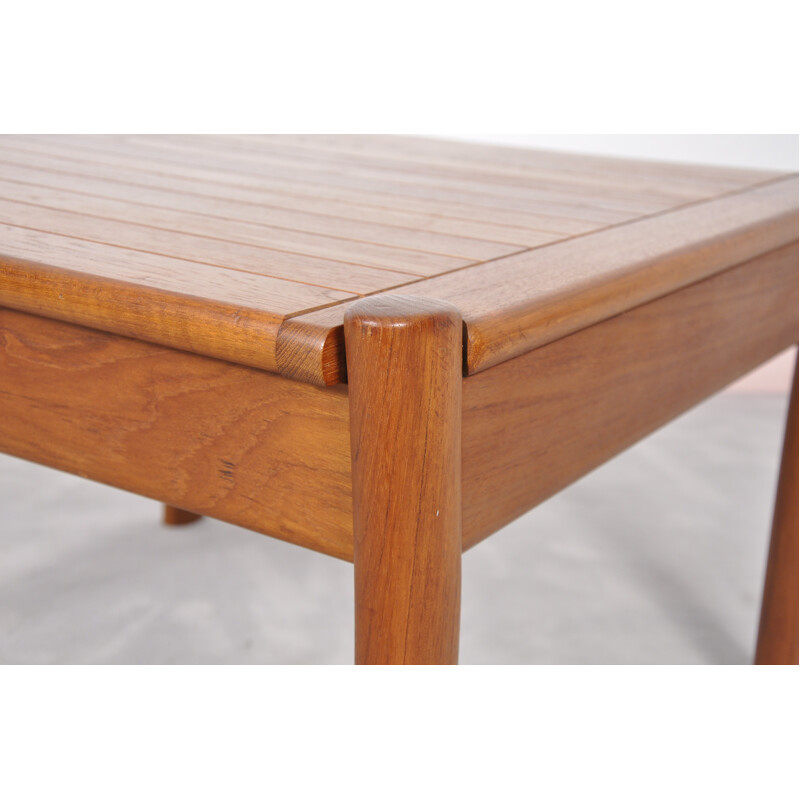 Vintage danish teak coffee table with rounded edges - 1960s