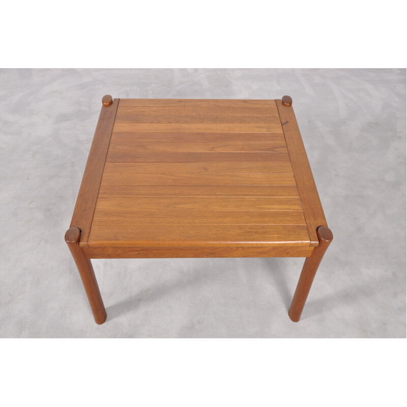 Vintage danish teak coffee table with rounded edges - 1960s