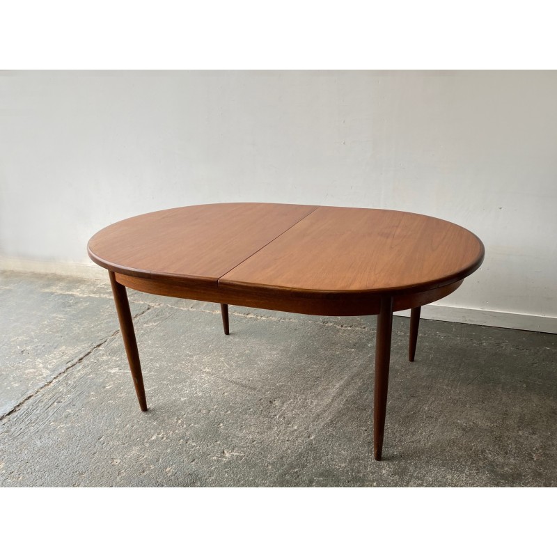 Table à repas vintage avec rallonge par Victor Wilkins pour G-Plan, 1960