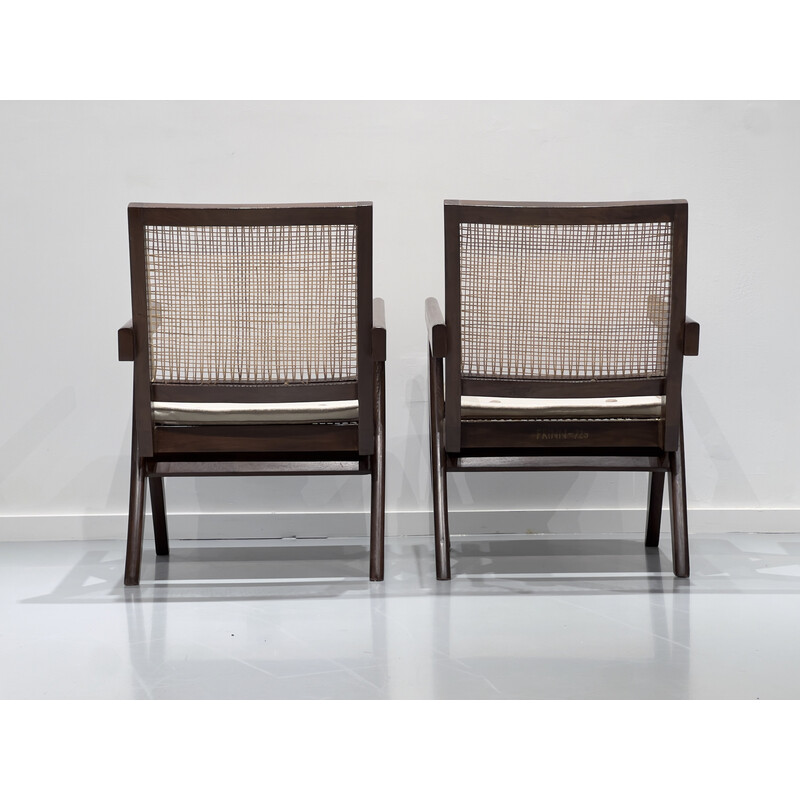 Paire de fauteuils vintage en teck et cannage par Pierre Jeanneret, Inde 1956