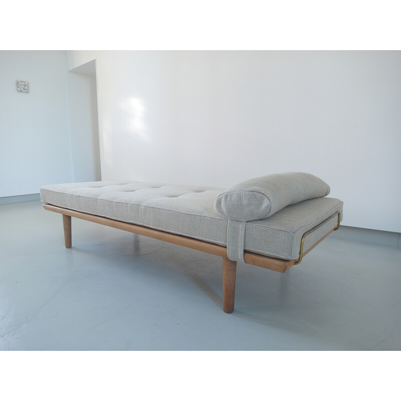 Vintage daybed model GE19 in oak and linen by Hans Wegner for Getama, Denmark 1956