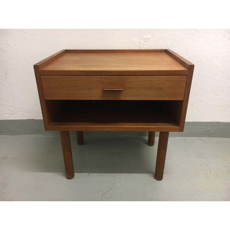 Pair of vintage teak model 430 bedside tables by Hans J. Wegner for Ry Møbler, Denmark 1950