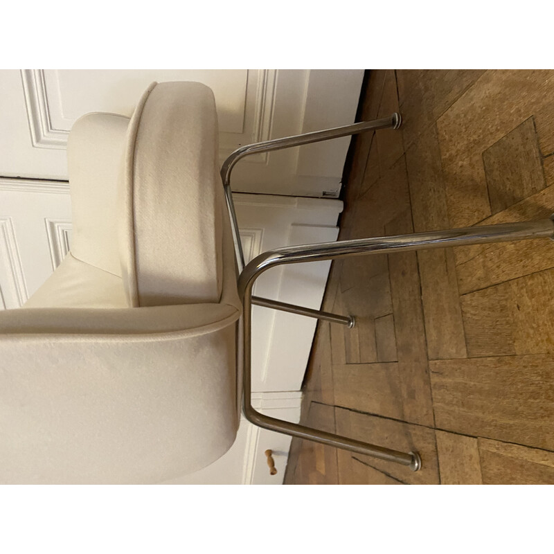 Vintage conference chair in chrome and white fabric by Eero Saarinen for Knoll international