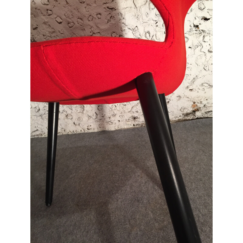 Red "Organic chair" by Eames and Saarinen - 2000s