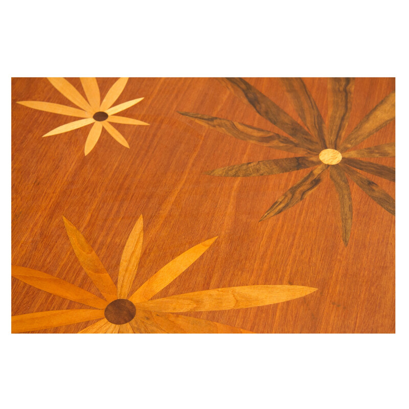 Walnut dining table with inlaid floral design - 1960s