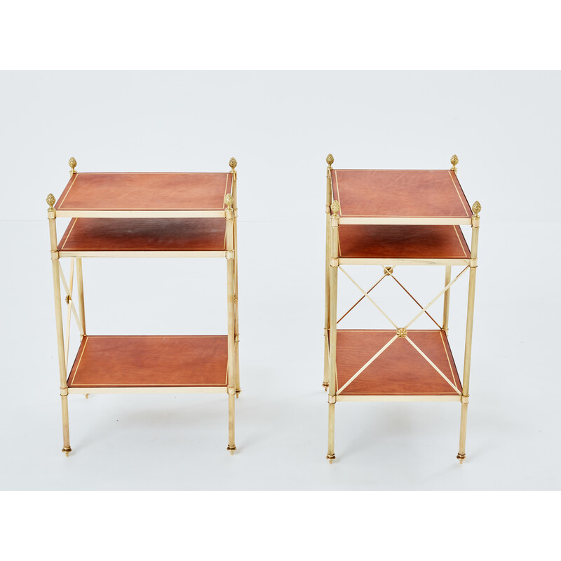Pareja de mesas auxiliares vintage de latón y cuero para Maison Jansen, 1970