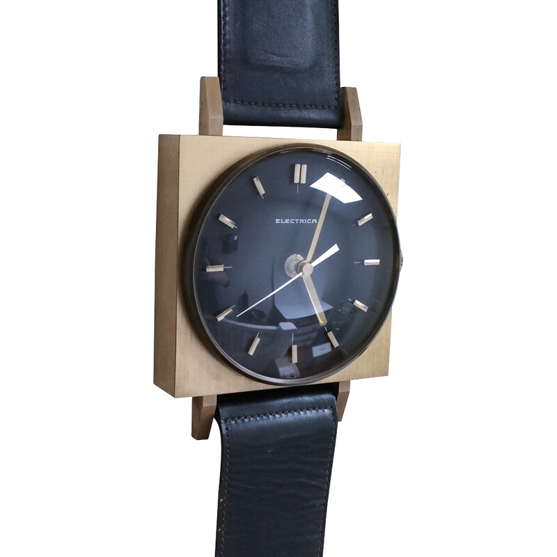 Horloge murale vintage en forme de montre bracelet en simili cuir noir, 1970