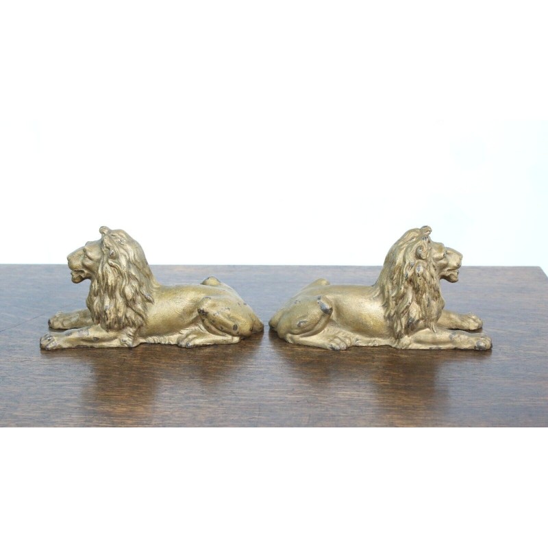 Pair of vintage cast iron lions