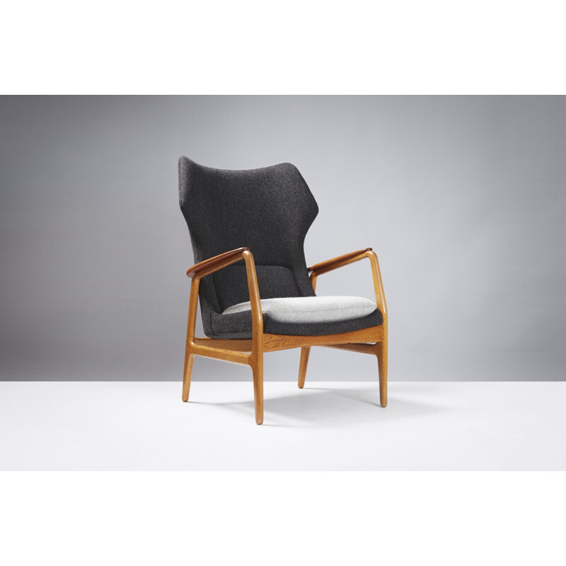 Wing armchair & wooden frame by Aksel Bender Madsen - 1960s