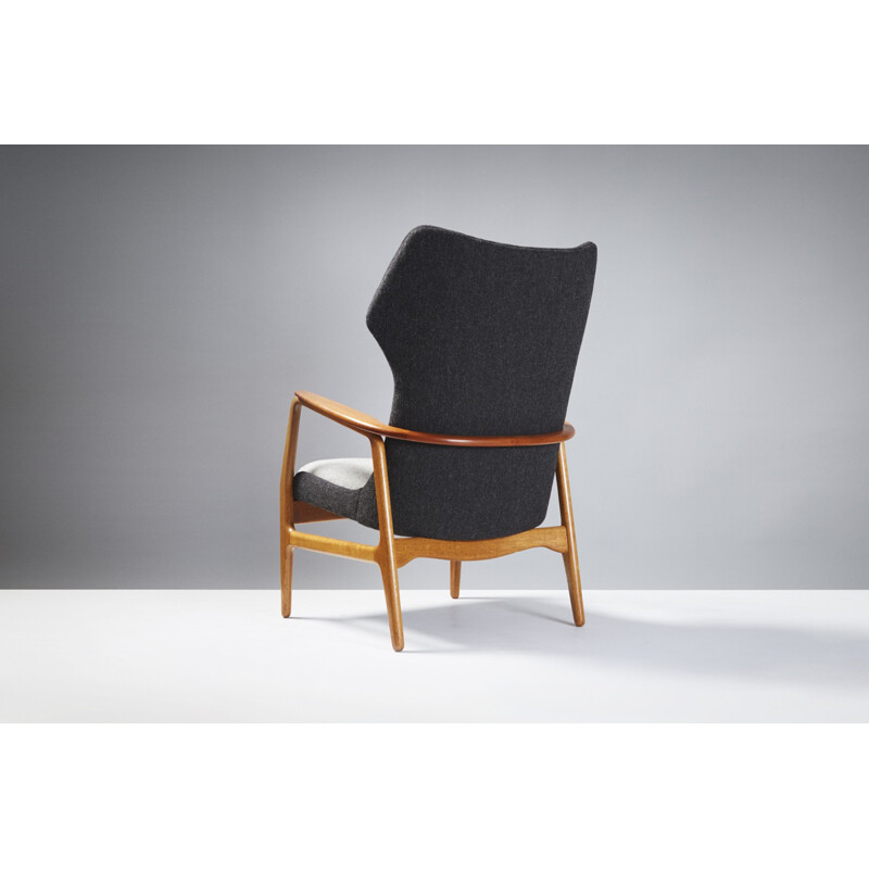 Wing armchair & wooden frame by Aksel Bender Madsen - 1960s