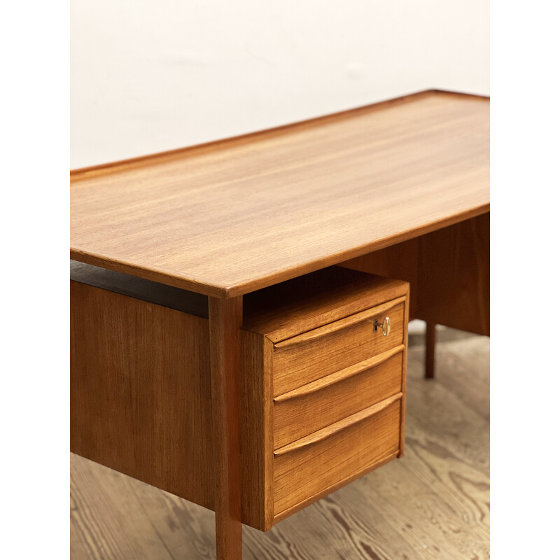 Vintage teak wood desk by Peter Løvig Nielsen for Hedensted Møbelfabrik, Denmark 1972