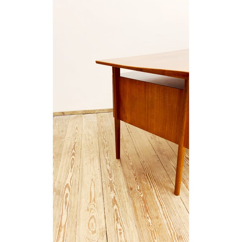 Vintage teak wood desk by Peter Løvig Nielsen for Hedensted Møbelfabrik, Denmark 1972