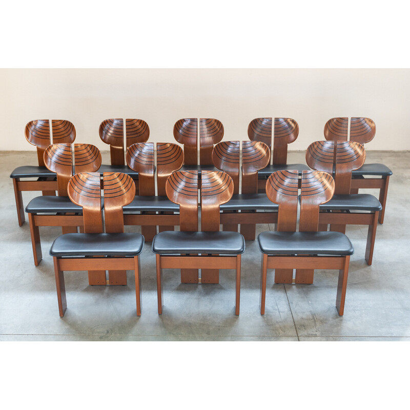 Set van 12 vintage stoelen van ebbenhout en messing voor Afra en Tobia, Italië 1990