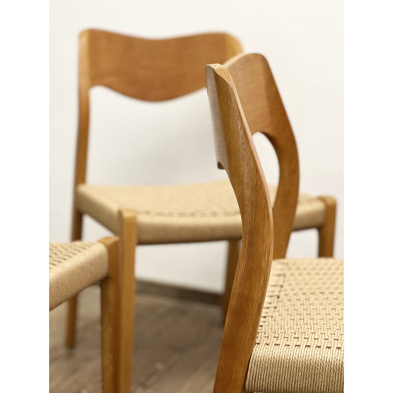 Set of 6 vintage model 71 oak chairs by Niels Otto Møller for J.L. Mollers, Denmark 1950