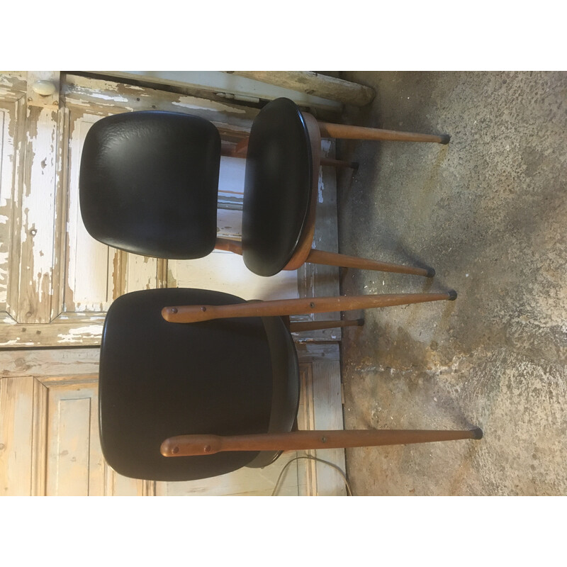 Paire de chaises vintage Pegase en hêtre et skaï par Baumann, 1960